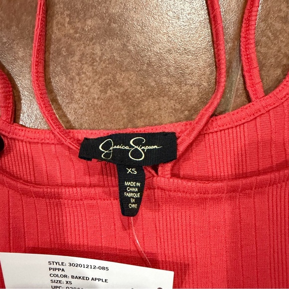 Jessica Simpson Red Ribbed Top - Picture 2 of 4